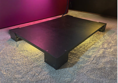 A close up of a Crescendo Studio Tile